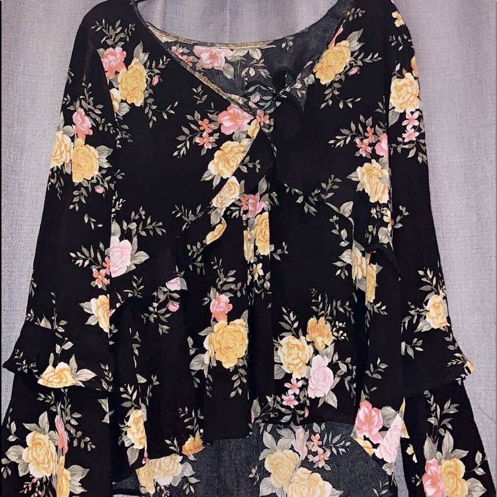 American Eagle Floral Top